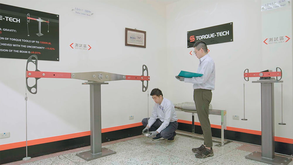 ODM/OEM Torque Wrench Design Calibration Lab