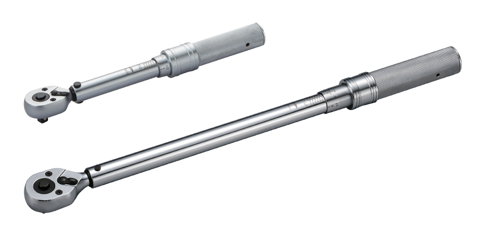 Industrial clearance torque wrench