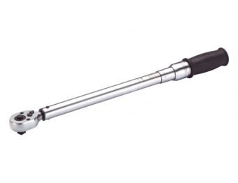 62 adjustable torque wrench for industrial application